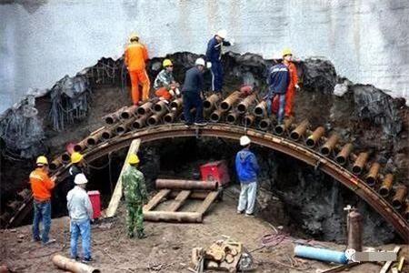 邱县隧道钢花管支护案例